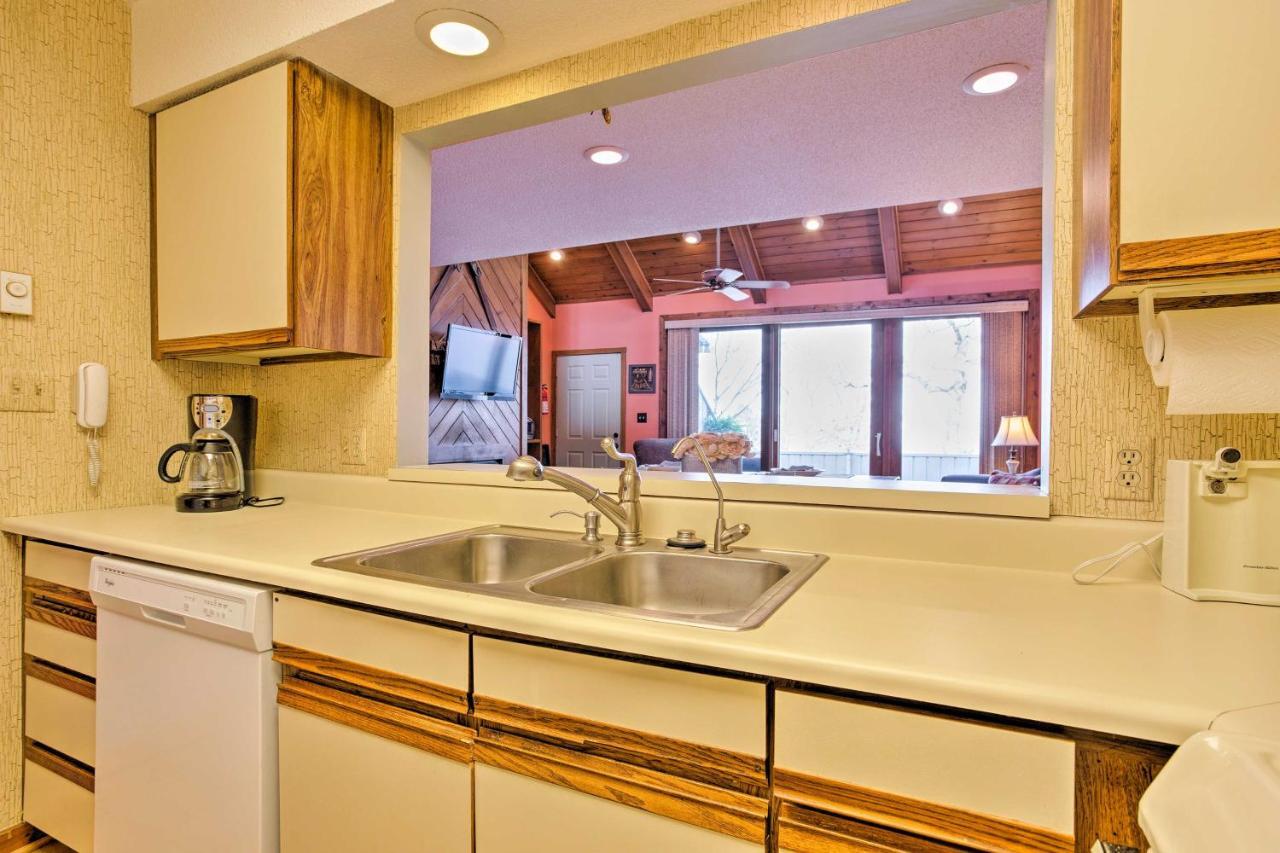 Pet-Friendly Beech Mountain Condo Steps To Slopes Esterno foto